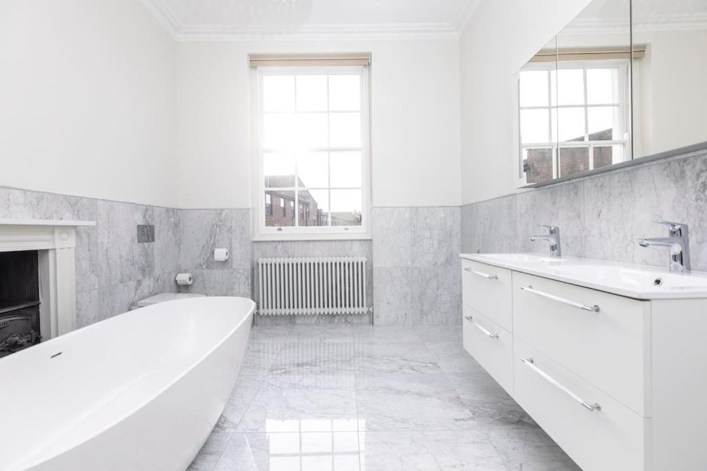 Villa Charming 3 Bed Victorian House